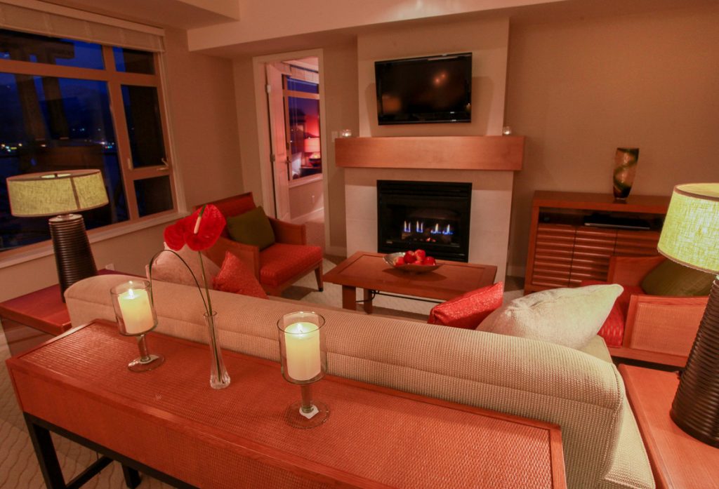 watermark suite living room